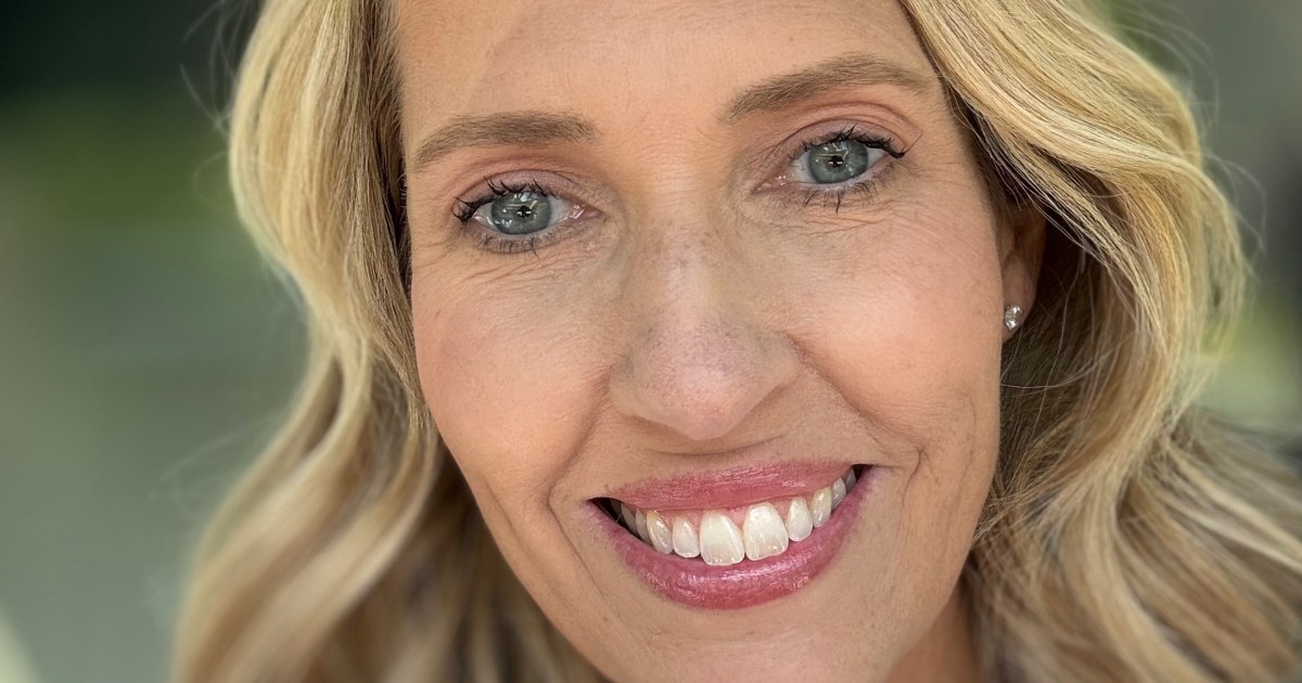 Leah Phillips never smoked and doctors thought her symptoms were due to a cold or allergies. Given a terminal lung cancer diagnosis, she vowed to beat the statistics.