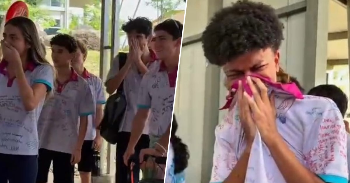 Emotional Graduation Surprise Brings High School Seniors to Tears