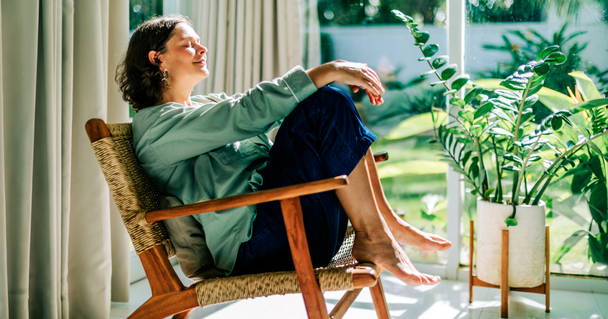 Ground yourself and connect your body to your mind with these simple and easy techniques.