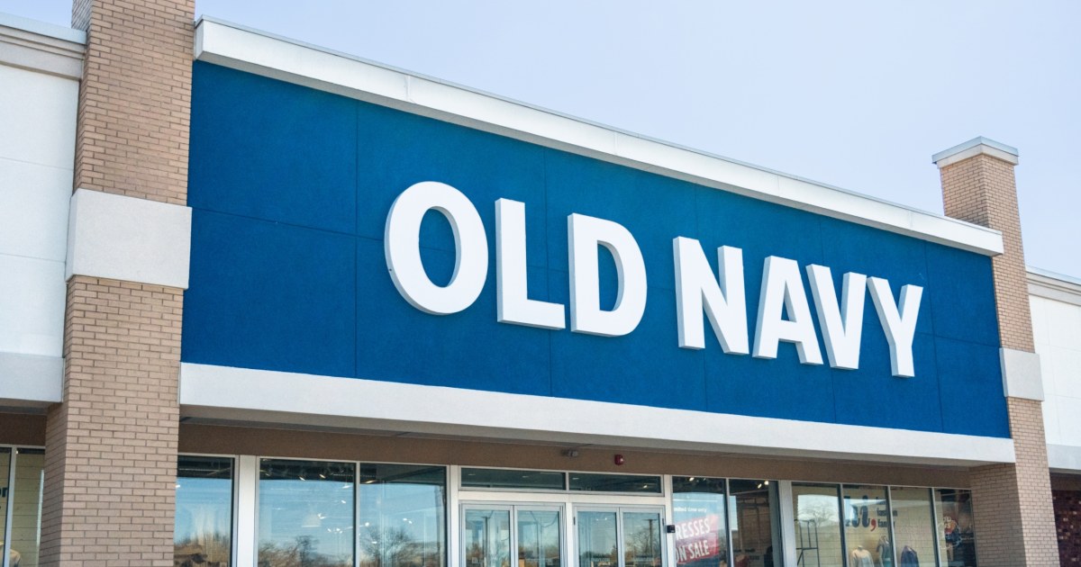 Old Navy’s 4th of July Sale is Here — Up to 60% Off Right Now