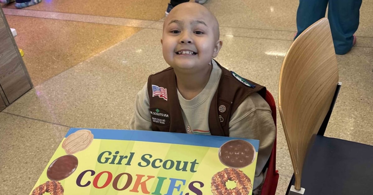 8-Year-Old Girl Scout With Leukemia Turned a Children's Hospital Into Her Cookie Booth