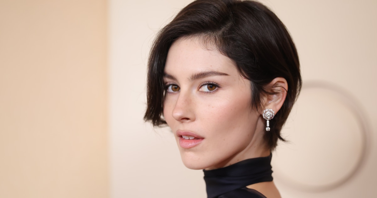 Gracie Abrams’ ‘Daughter From Hell’ Album Reviews: Here’s What Critics Are Saying