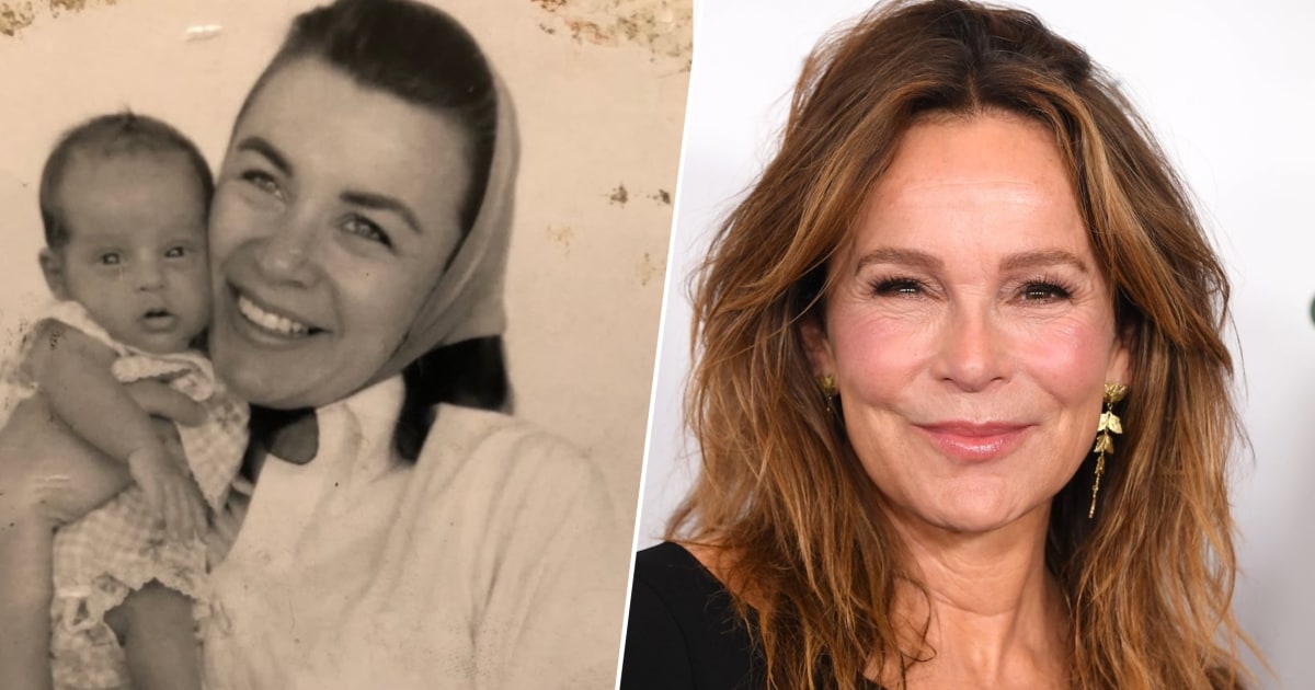 ‘Dirty Dancing' Star Jennifer Grey Announces Her Mother Died ‘By Her Own Choosing' After Cancer Diagnosis