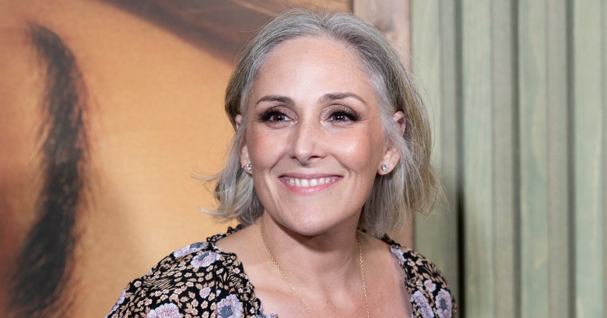 Ricki Lake Shares Before-And-After Pictures of Facelift She Got 2 Years Ago