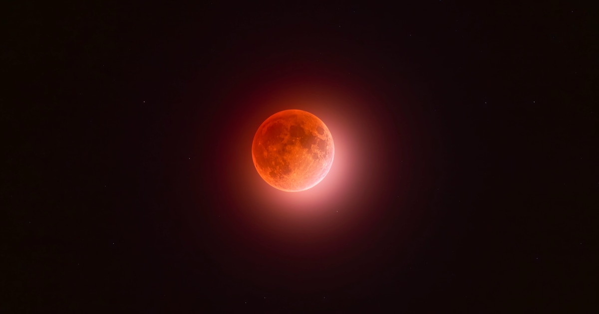 What Time Is the Lunar Eclipse Today, August 27?