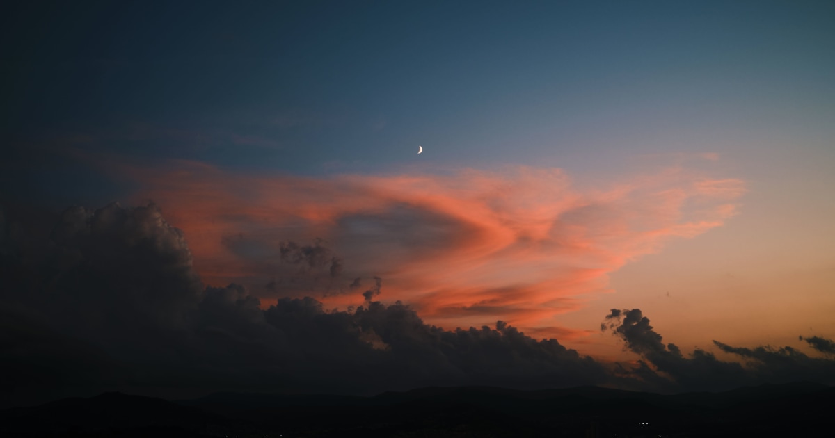 The 4 Luckiest Signs During September's New Moon in Virgo