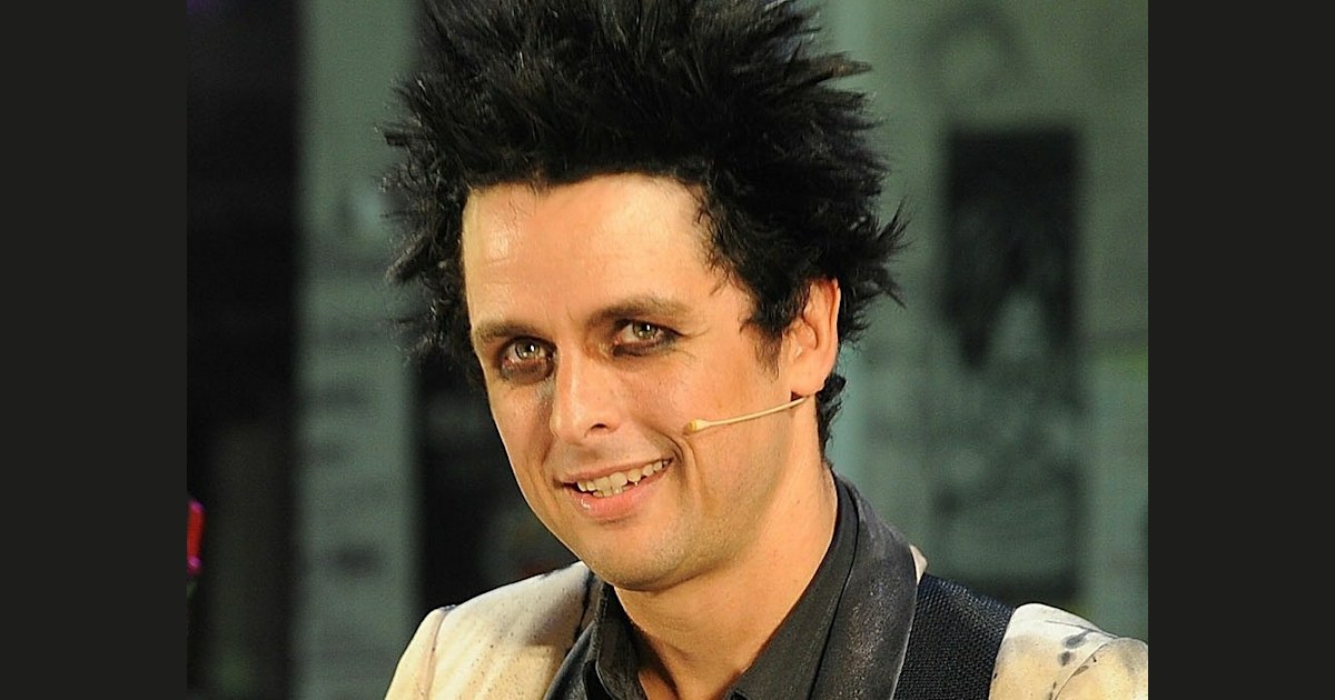 Green Day singer Billie Joe Armstrong rushed to the hospital
