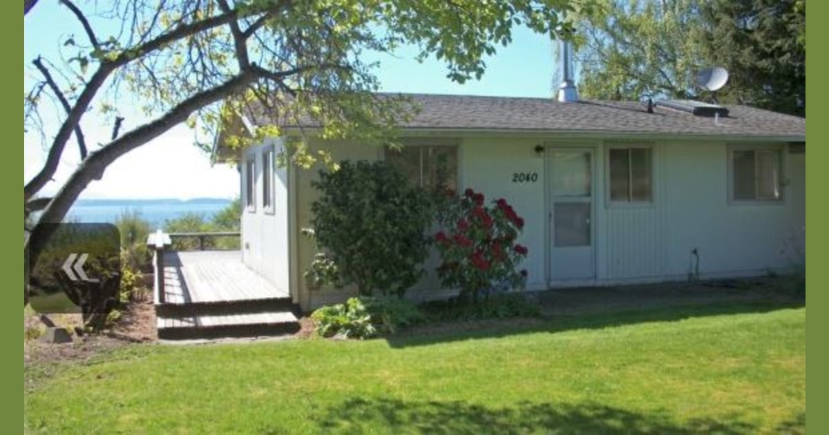 Microsoft's Steve Ballmer sells modest island house