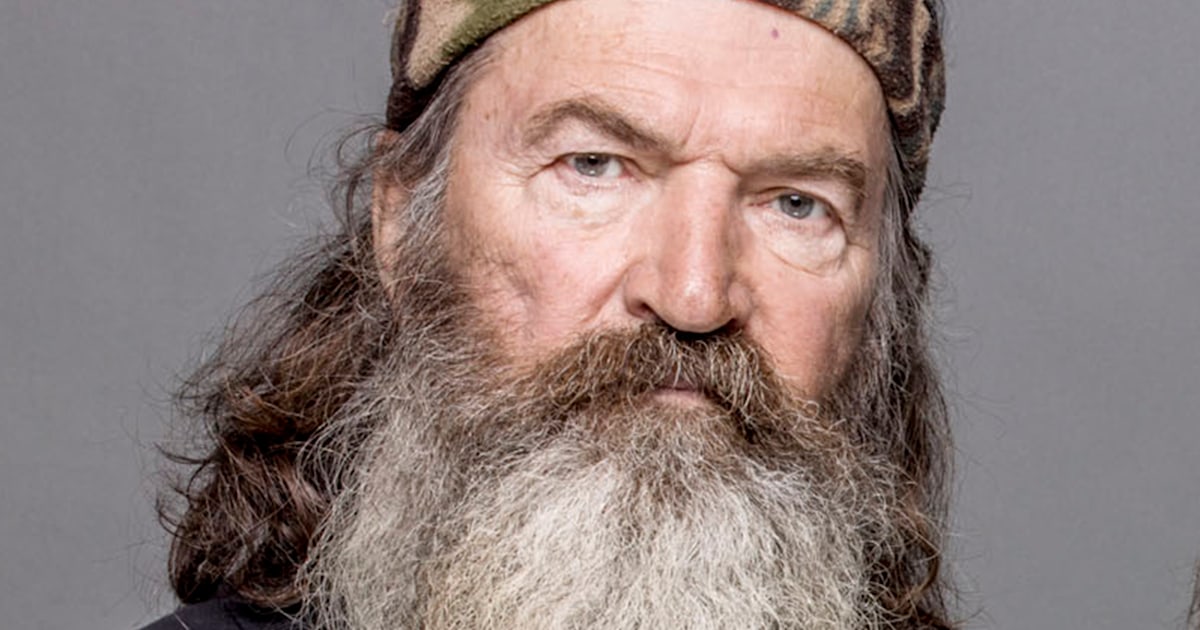 'Duck Dynasty' patriarch suspended from show for anti-gay comments