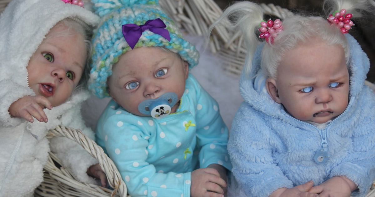Vampire baby doll with moving eyes for sale new arrivals