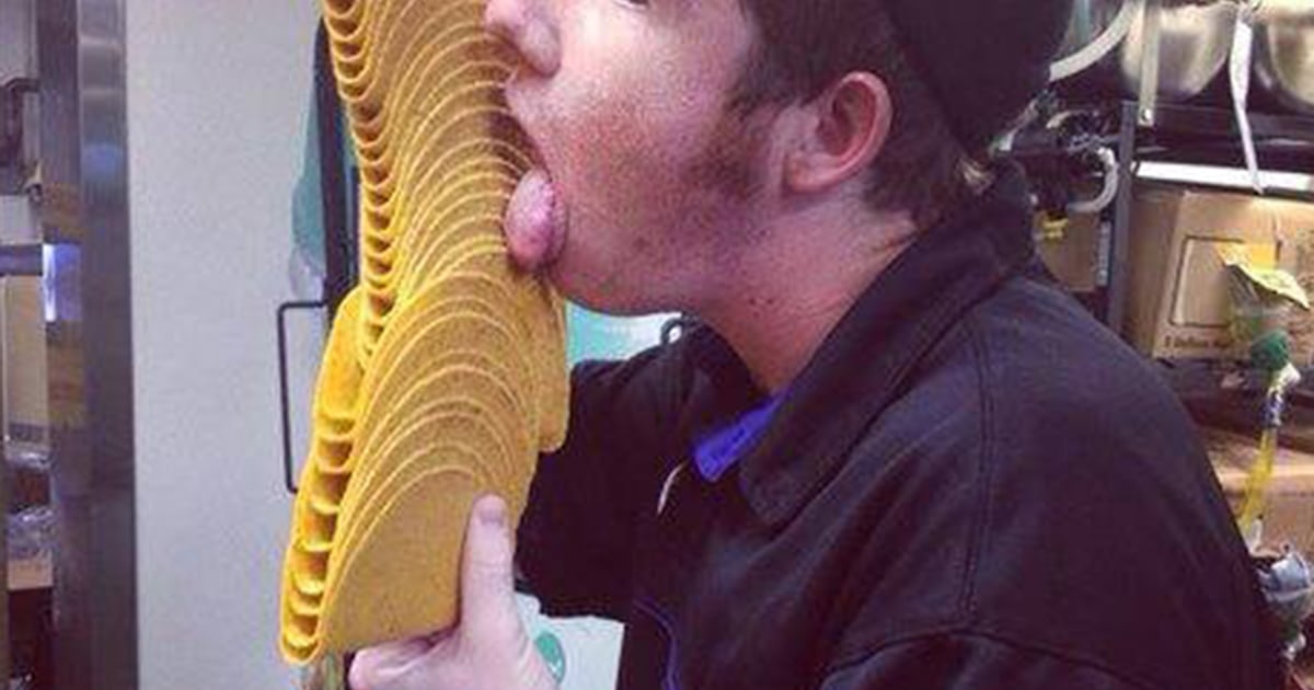 Hes Licked Taco Bell Fires Shell Licking Employee
