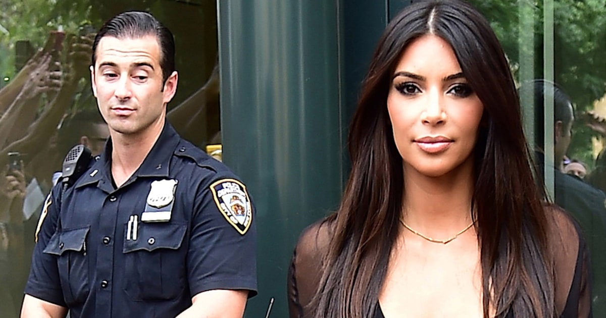 Kim Kardashian catches eye of New York officer with arresting outfit