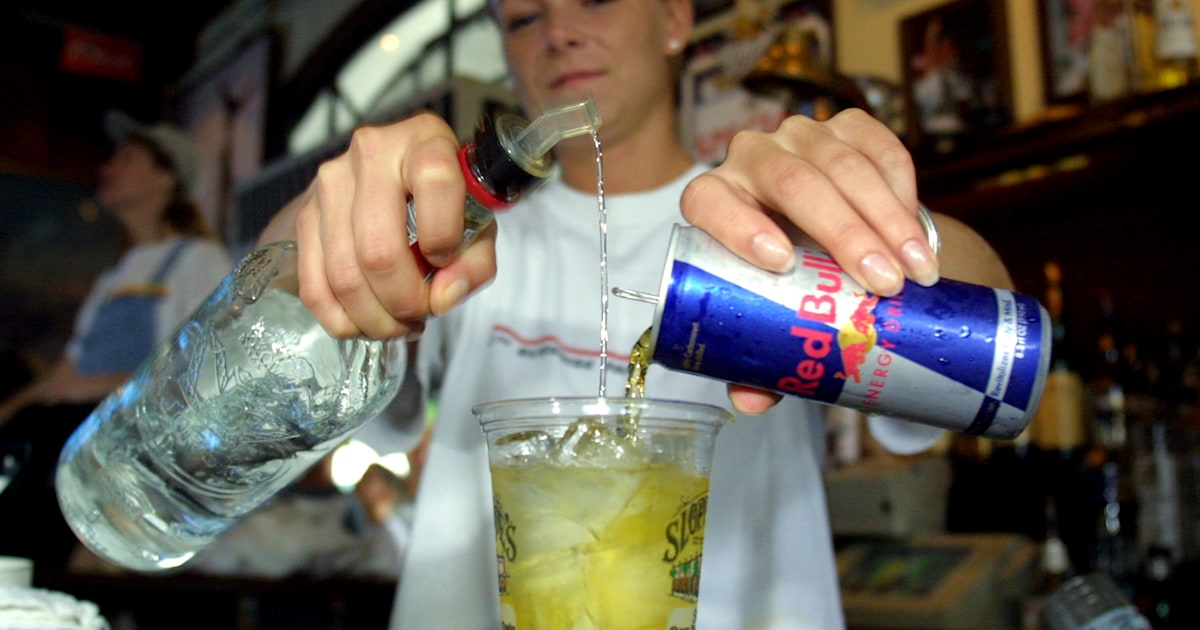 Mixing energy drinks and alcohol can 'prime' you for a binge, new study