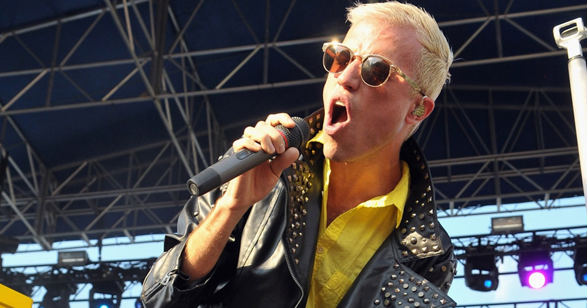 Mormon lead singer of Neon Trees comes out as gay