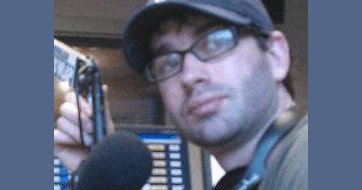 Radio Host Matt Walsh Defends Mom in Grocery Store