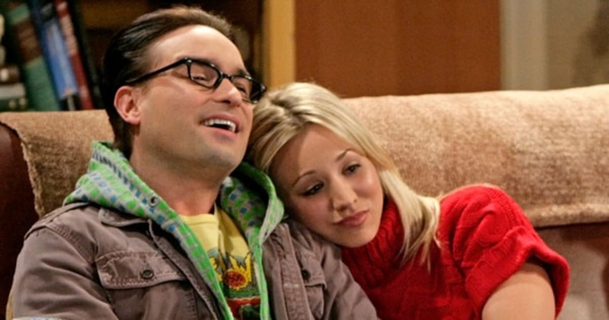 Kaley Cuoco and Johnny Galecki Recall Falling in Love on Set