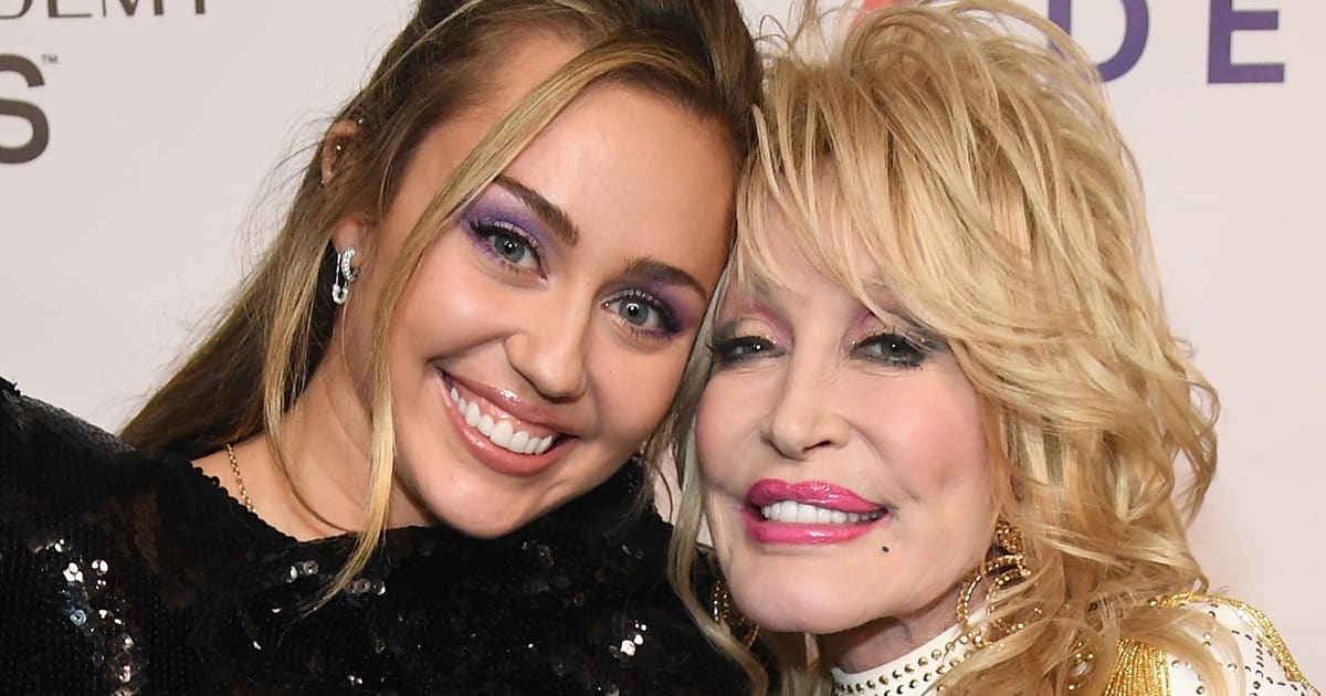 Miley Cyrus comparte actualización sobre su madrina Dolly Parton en medio de problemas de salud