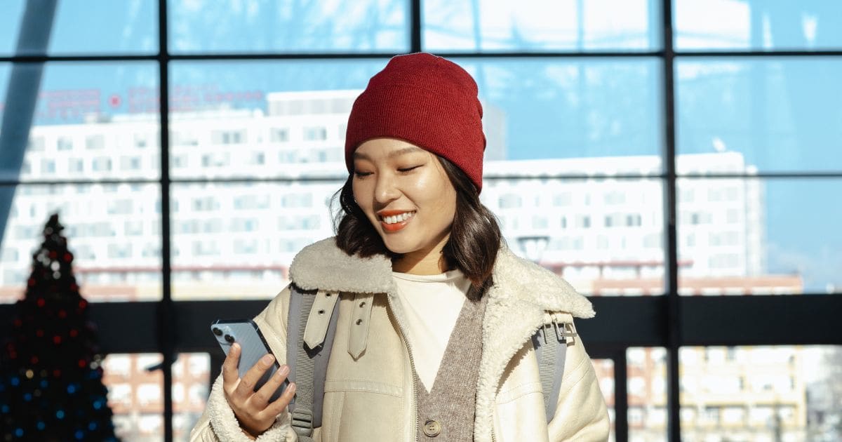 9 Essentials That Make Holiday Travel Less Stressful